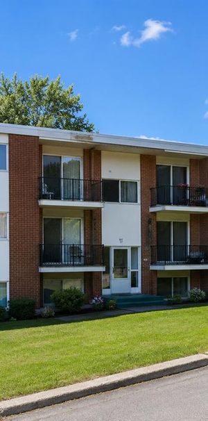 83 Rue Lucien-Brault (Hull) Grand 2 Chambres - Photo 1