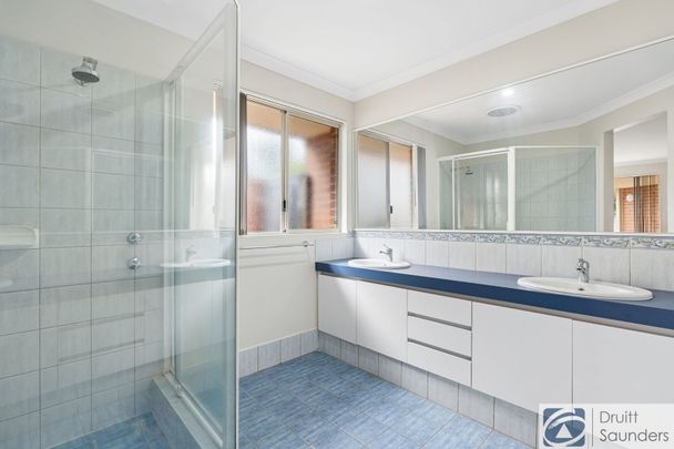 Well-Presented 4 x 2 Home in Sought-After Ocean Reef - Photo 1