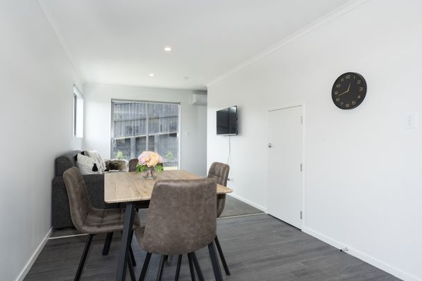 8C/34 Index Place, Manurewa — - Photo 1