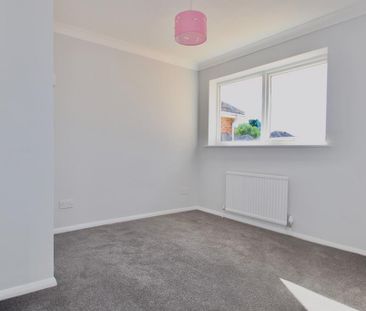 2 bedroom bungalow to rent - Photo 2