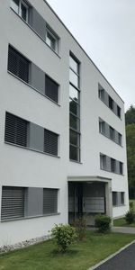 SPACIEUX ET MORDERNE 3.5 pièces / GERÄUMIGE UND MODERNE 3,5 Zimmer-Wohnung - Foto 3