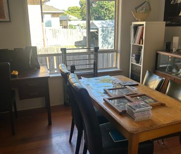 Cheltenham - Photo 2