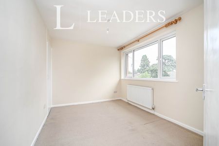 3 bedroom house to rent Grange Gardens, Sharnbrook, Bedford, Bedfordshire, MK44 - Photo 5