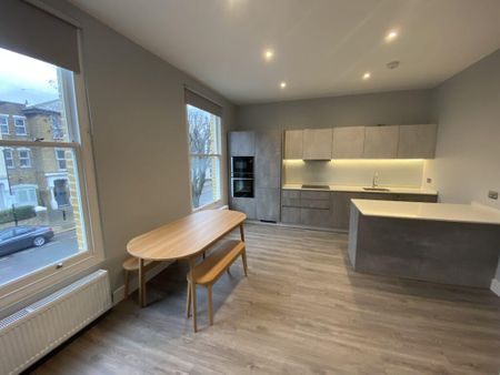 2 bedroom flat to rent - Photo 5