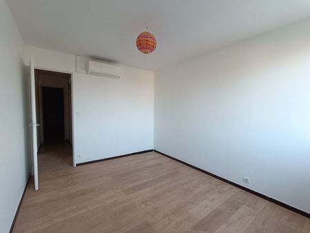 Location appartement 4 pièces, 80.41m², Le Pradet - Photo 2