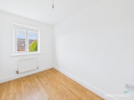 4 bedroom townhouse to rent - Photo 3