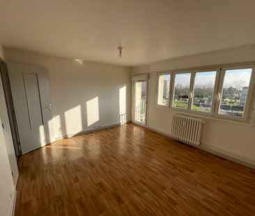 Location - Appartement T4 - 70 m² - Montbéliard - Photo 2