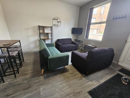 4 bedroom house to rent - Photo 2