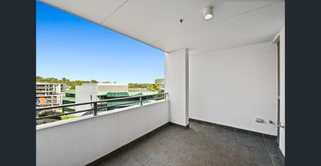 Modern One Bedroom Apartment - Photo 5