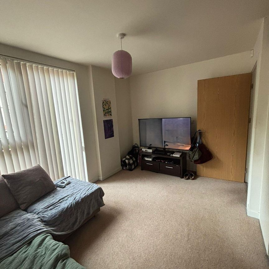 1 bed Flat in 61 Mason Way Birmingham, Birmingham, B15 2GE - Photo 1