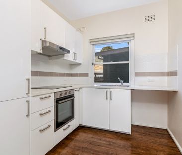 Stunning Art Deco Apartment in Boutique "Mandalay" - Photo 3