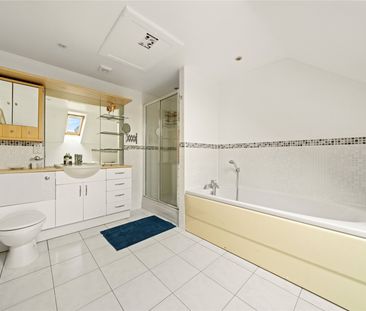 Pendenza, Stoke Road, KT11 - Photo 3