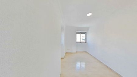 Piso de alquiler en Ciudad de Asís - Photo 3