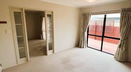 Cosy single level home - Photo 5