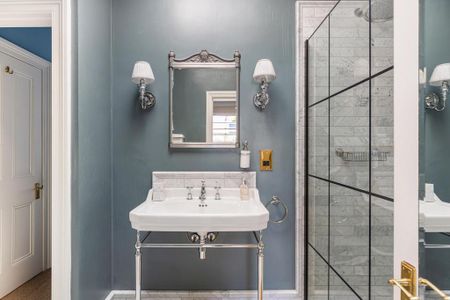 5 bedroom end of terrace house to rent - Photo 4