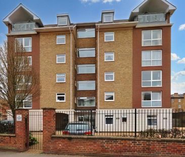 Maple Road, Surbiton - 2 bedrooms Property for lettings - Seymours - Photo 3