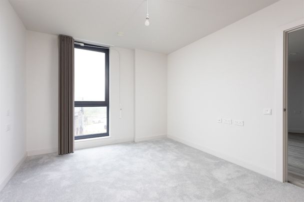 A010 - Moda, Hove Central (Brighton & Hove) - Photo 1