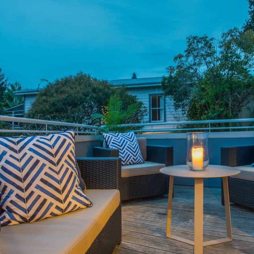 MODERN 3 BEDROOM TOWNHOUSE PARNELL - Photo 1