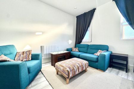 Studio to rent - Photo 2