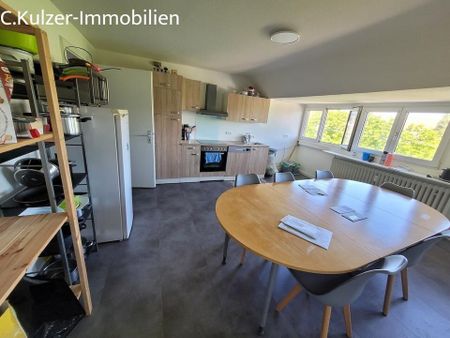 Möbliertes WG-Zimmer - 18,4 m² in großer DG-Wohnung, nur an Einzelperson - zentrale Lage - Bahnhofsnähe Stadt Lörrach - Photo 5