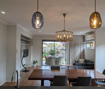 FURNISHED AND UTILITIES INCLUDED! - Photo 3