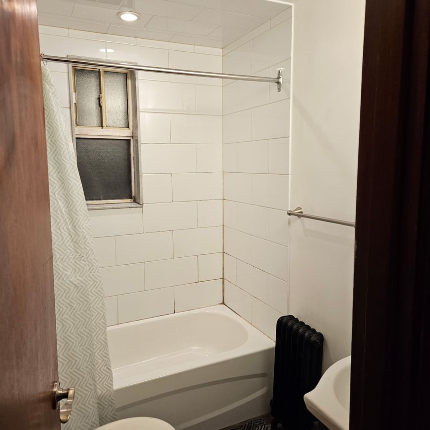 For Lease - 71 Thirteenth Street Unit# 3, Toronto, Ontario - Photo 1