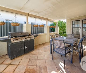 223 Gurwood Street, Wagga Wagga NSW 2650 - Photo 6