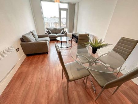 Mount Pleasant, L3 - Photo 3