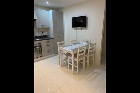 3 Bed Detached House, Beastow Road, M12 - Photo 3