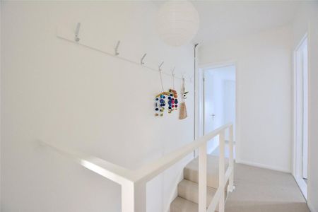 3 bedroom terraced house to rent - Photo 2