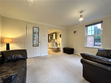 Castleton Court, 3 Arncliffe Road, Leeds, LS16 5JE - Photo 2