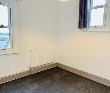 Spring Hill, Lincoln - Photo 3