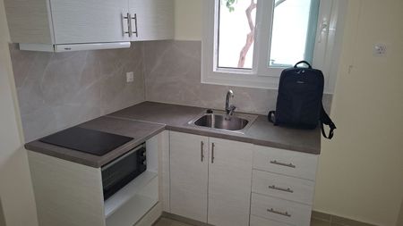 Studio/Γκαρσονιέρα για ενοικίαση Κέντρο (Ζωγράφου) - Photo 4