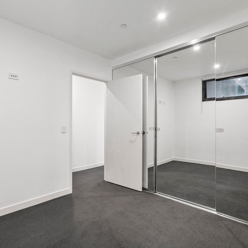 Light-Filled One-Bedroom Apartment with Huge Balcony - Photo 1