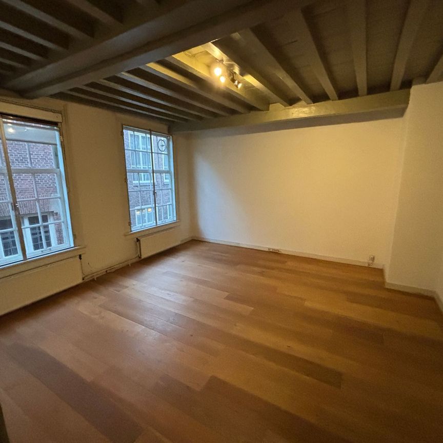 Appartement te huur: Oude Molstraat 32-A 2513 BB Den Haag - Foto 1