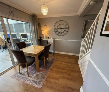 4 bedroom detached house to rent - Photo 4