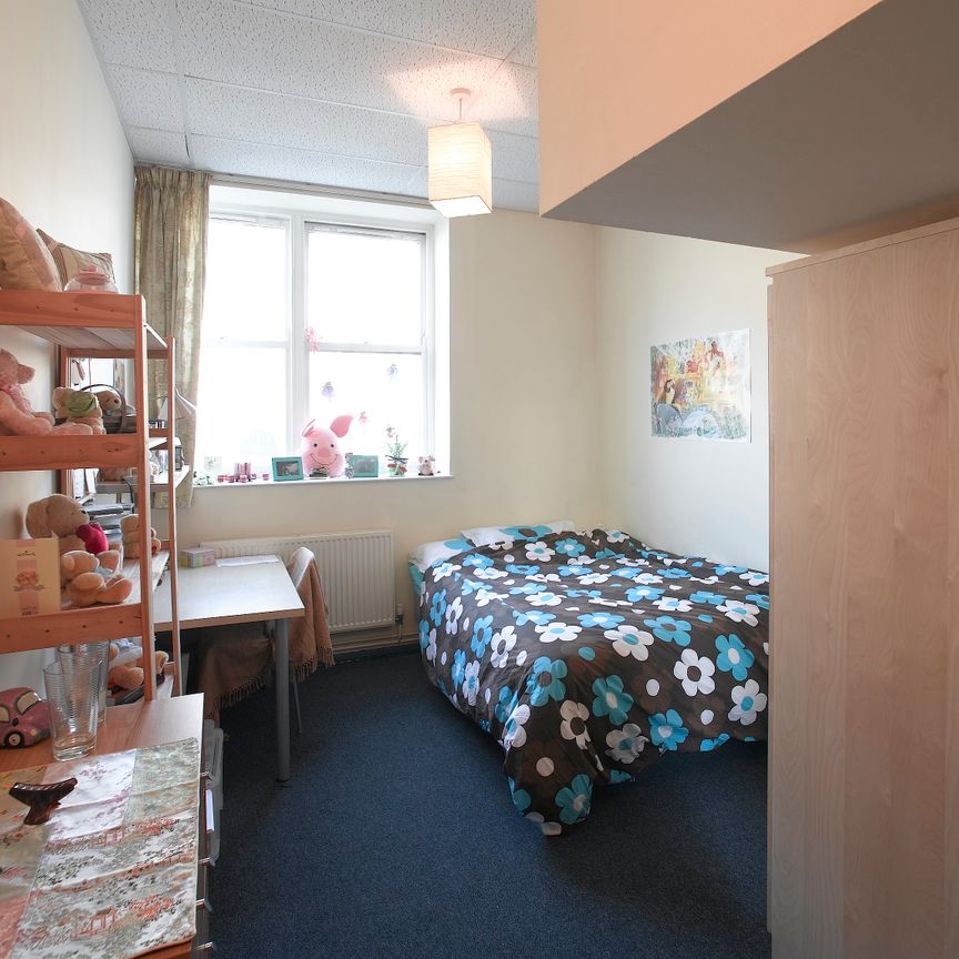 Student Properties to Let - Photo 1