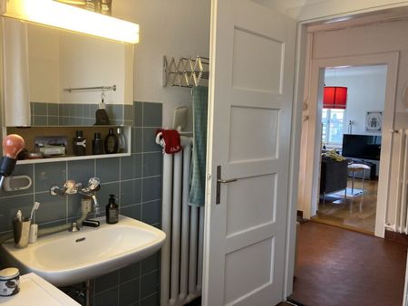 21/2-ROOM APARTMENT IN ZURICH - KREIS 10 WIPKINGEN, FURNISHED, TEMPORARY - Photo 4