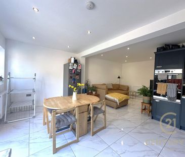 4 bedroom terraced house to rent - Photo 1