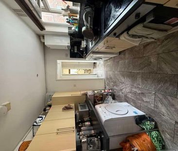 Teversal Avenue: Bed Student House, NG7 - Photo 2