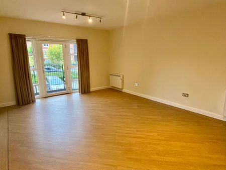 2 bedroom flat to rent - Photo 2