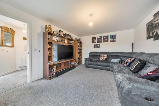 5 bedroom house to rent - Photo 1