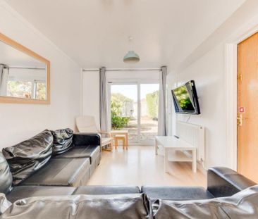 5 bedroom house to rent - Photo 1