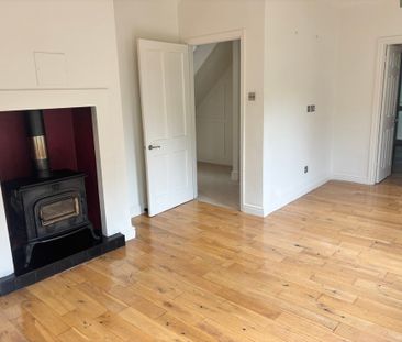 4 bedroom Semi Detached Four Bedroom House to rent - Photo 6