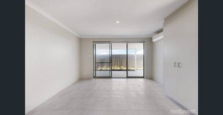 LOW MAINTENANCE LIVING! - Photo 2