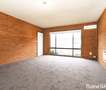 TIDY TWO BEDDER IN GREAT LOCATION - Photo 3
