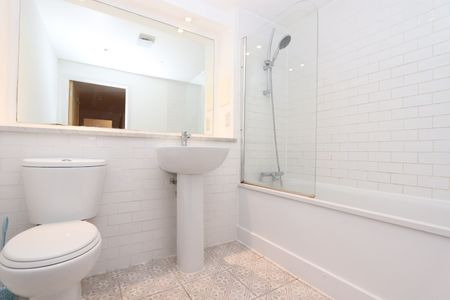 Room in a Shared Flat, Bevan Court, E3 - Photo 4