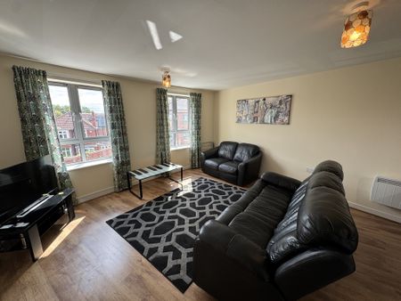 St John's Walk, Heworth - P10381 - Photo 5