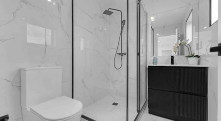 Room for rent in 4 Bedroom Town House in Glen Eden - Photo 5
