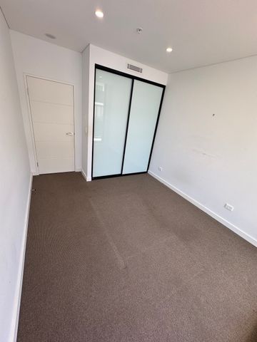 Edmondson Park - Photo 5